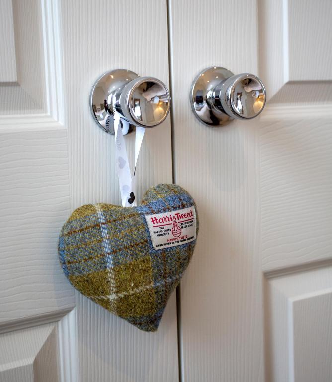 Cruinn Bheinn Luxury Self Catering Apartments room 4